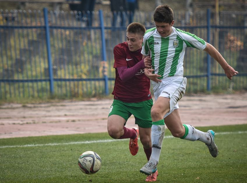 Матч "Скалы" U-17 и "Карпат" U-17 в ноябре 2015 года завершился вничью - 0:0