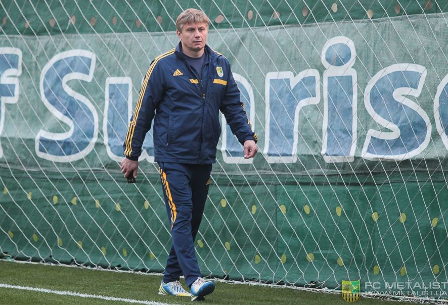 Сергей Попов в конце 2015 года принял руководство юношеской сборной, составленной из футболистов 2000 года рождения